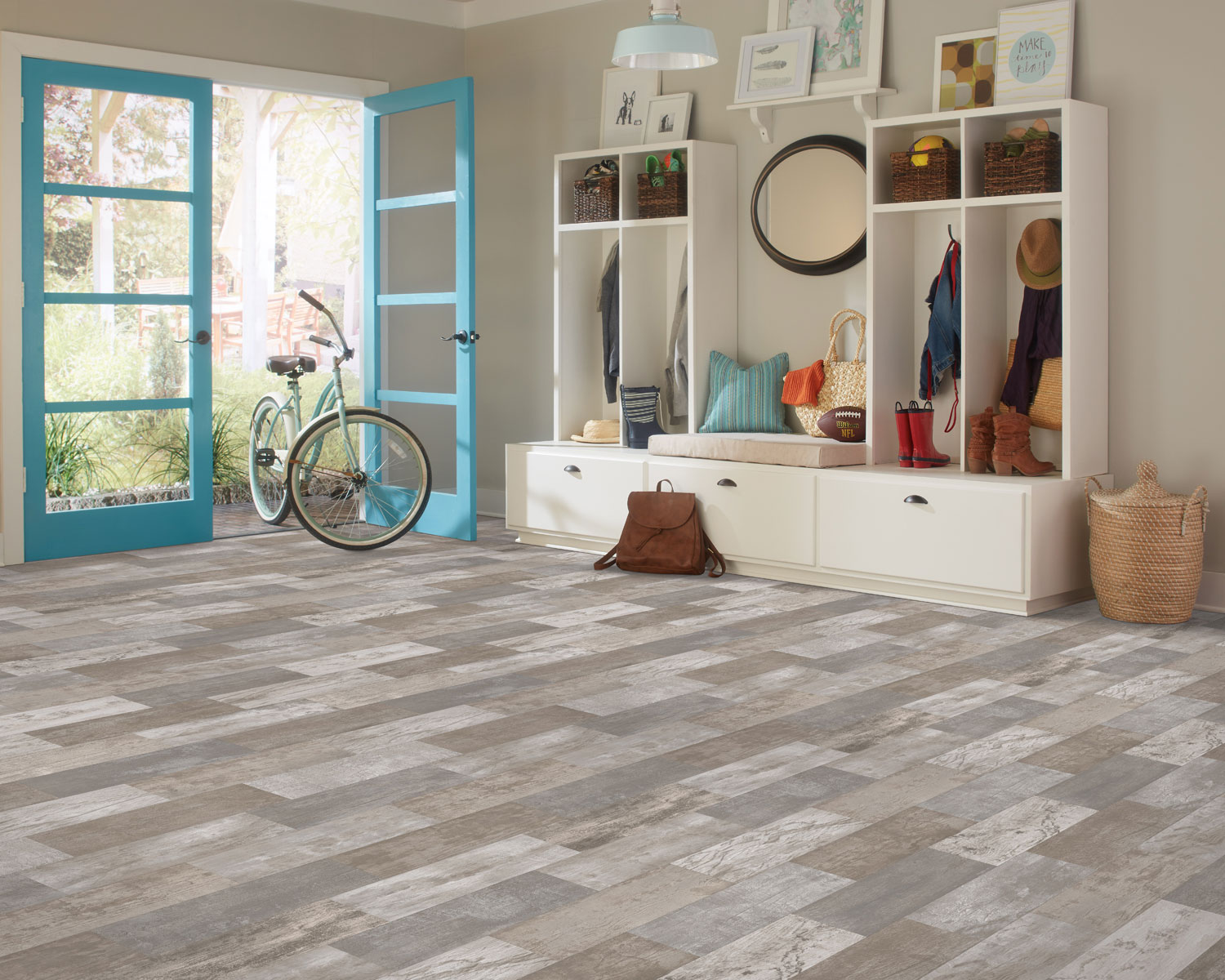 Bathroom decorating tips: Is luxury vinyl flooring a good fit?